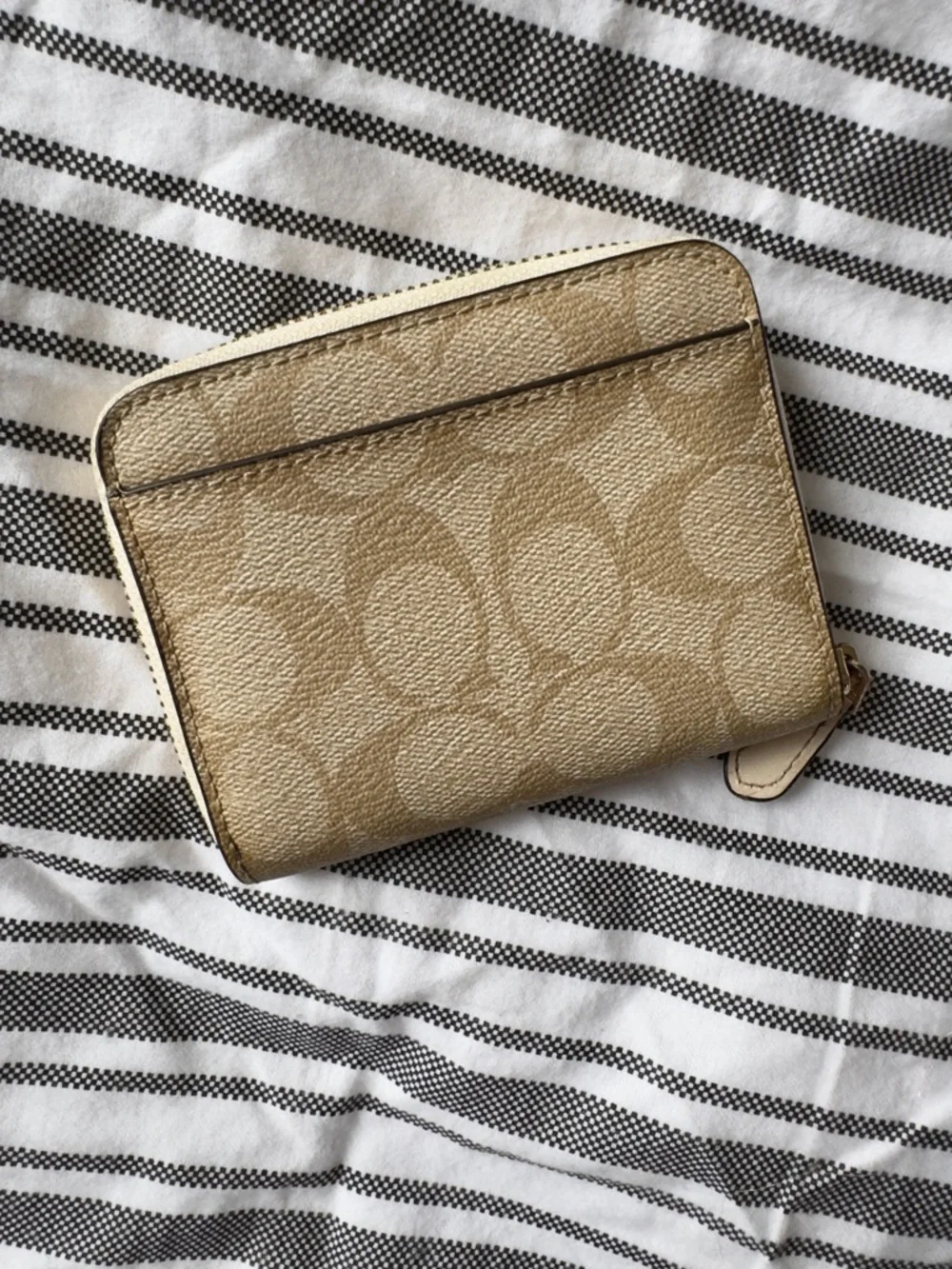 Coach Signature Small Zip Around Wallet - Picture 2 of 7